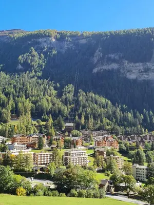 Ein allgemeiner Bergblick oder ein Berglick von der Ferienwohnung aus