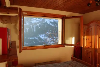 Ein allgemeiner Bergblick oder ein Berglick von der Ferienwohnung aus