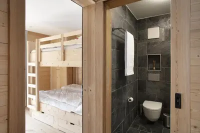 Ein Badezimmer in der Unterkunft Polaris 1 005 - LUXE & SKI LIFT apartment 6 pers