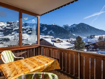 Ein allgemeiner Bergblick oder ein Berglick von der Ferienwohnung aus