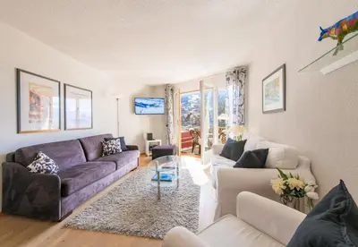 Ein Sitzbereich in der Unterkunft Eiger Residence