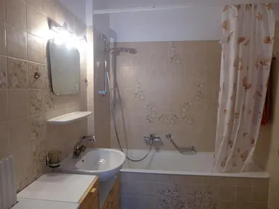 Ein Badezimmer in der Unterkunft Apartment Victoria B 23 by Interhome