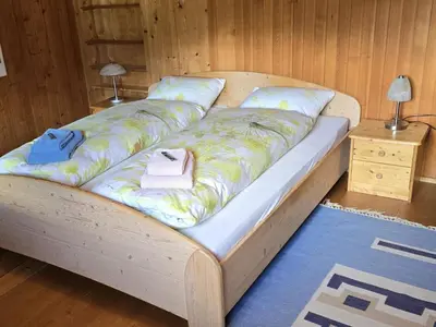 Ein Bett oder Betten in einem Zimmer der Unterkunft Apartment Hübeli - Kopp by Interhome