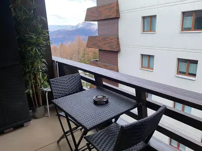 Ein allgemeiner Bergblick oder ein Berglick von der Ferienwohnung aus