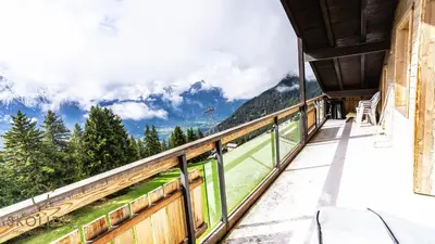 Ein allgemeiner Bergblick oder ein Berglick von der Ferienwohnung aus