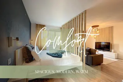 TV/Unterhaltungsangebot in der Unterkunft Primeroses I 43m2 I Balcony I Near the centre 9 min