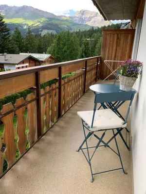 Ein allgemeiner Bergblick oder ein Berglick von der Ferienwohnung aus