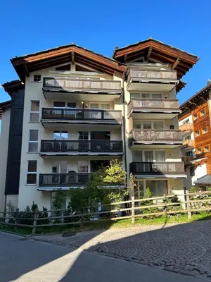 Das Gebäude in dem sich die Ferienwohnung befindet
