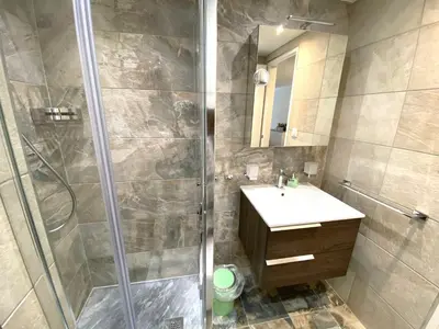 Ein Badezimmer in der Unterkunft Adler 81