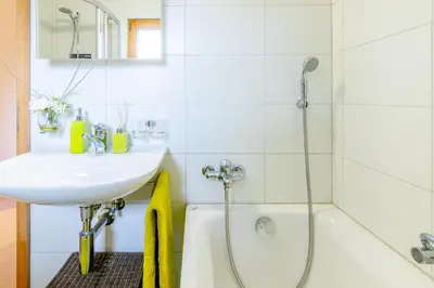Ein Badezimmer in der Unterkunft Chalet Bergrose 4
