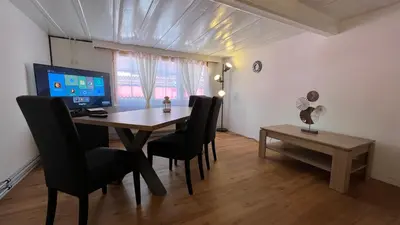TV/Unterhaltungsangebot in der Unterkunft Esencial Apartment Interlaken
