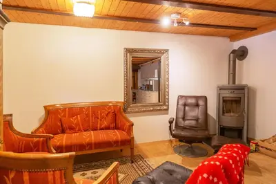 Ein Sitzbereich in der Unterkunft MOS Guesthouse Naturfreundehaus Brünig