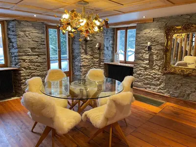 Ein Sitzbereich in der Unterkunft Stegmatte - Unique luxury triplex apartment for 10 persons