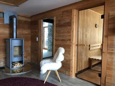 Ein Bett oder Betten in einem Zimmer der Unterkunft Stegmatte - Unique luxury triplex apartment for 10 persons