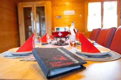 Grundriss der Unterkunft Chalet Regenbogen Leukerbad mit Indoorrutschbahn