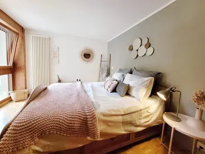 Ein Bett oder Betten in einem Zimmer der Unterkunft L'AvantGardiste, Spacious 6 bedrooms duplex, panoramic view