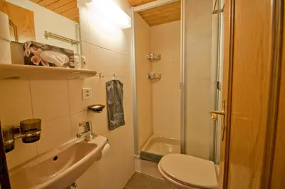 Ein Badezimmer in der Unterkunft Residence Bellevue, Apartment Alpina