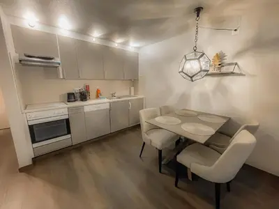 Küche/Küchenzeile in der Unterkunft Studio modern & ruhig, Nähe Gondel by ZermattStays