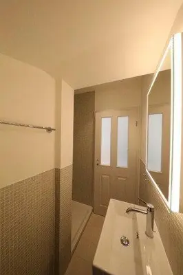 Ein Badezimmer in der Unterkunft City Center Apartment
