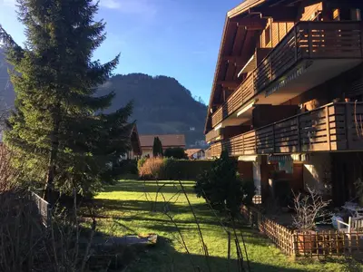 Ein allgemeiner Bergblick oder ein Berglick von der Ferienwohnung aus