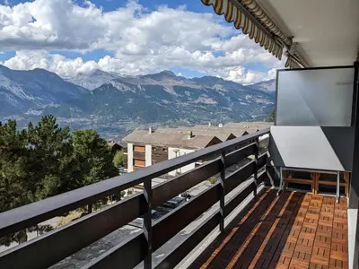 Ein allgemeiner Bergblick oder ein Berglick von der Ferienwohnung aus