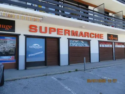 Ein Supermarkt oder andere Läden in der Ferienwohnung oder in der Nähe