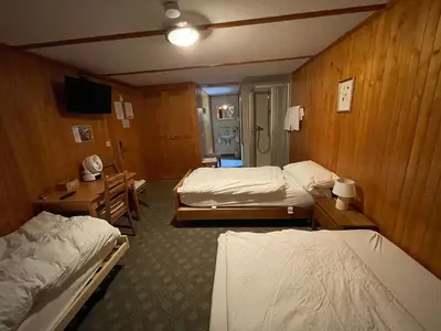 Ein Bett oder Betten in einem Zimmer der Unterkunft Check-in 24-7 ohne Frühstück gratis Parkplatz