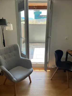 Ein Sitzbereich in der Unterkunft STUDIO JOHN Interlaken