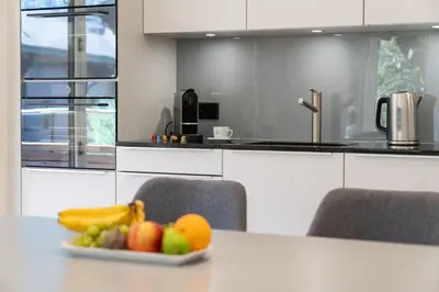 Küche/Küchenzeile in der Unterkunft Moderne Neubauwohnung in Wilderswil