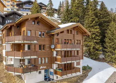 Das Gebäude in dem sich die Ferienwohnung befindet