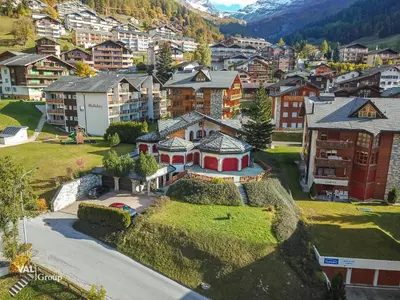 Ein allgemeiner Bergblick oder ein Berglick von der Ferienwohnung aus