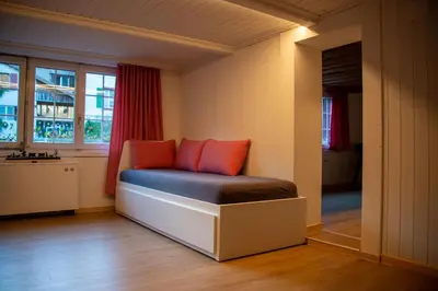 Ein Sitzbereich in der Unterkunft Uncle Eric's Chalet