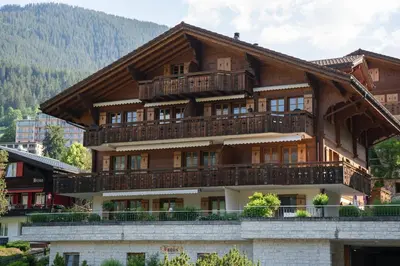 Ein allgemeiner Bergblick oder ein Berglick von der Ferienwohnung aus