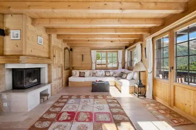Grundriss der Unterkunft Chalet Lo Villâzo by Mrs Miggins