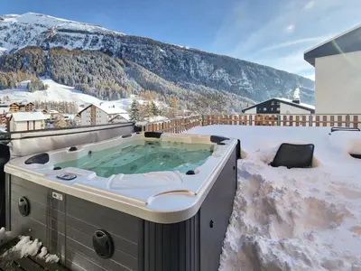Ein allgemeiner Bergblick oder ein Berglick von der Ferienwohnung aus