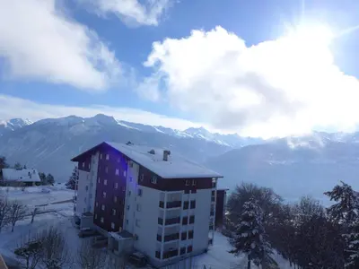 Ein allgemeiner Bergblick oder ein Berglick von der Ferienwohnung aus