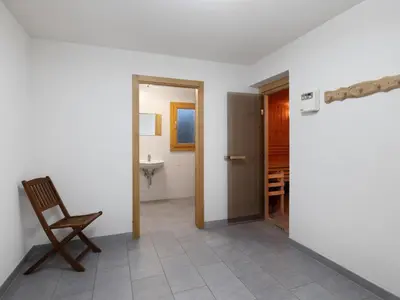 Ein Badezimmer in der Unterkunft Apartment Résidence Orana 3 by Interhome