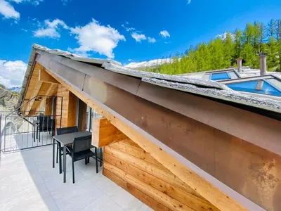 Ein Balkon oder eine Terrasse in der Unterkunft Peaky Riders Self Check-in Hotel
