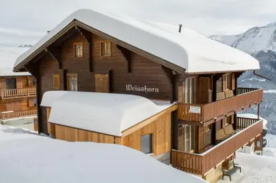 Ein allgemeiner Bergblick oder ein Berglick von der Ferienwohnung aus