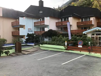 Das Gebäude in dem sich die Ferienwohnung befindet