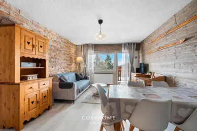 Ein Sitzbereich in der Unterkunft Au Bon Cœur l Golf l View l By CosyHome