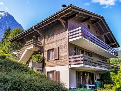 Ein allgemeiner Bergblick oder ein Berglick von der Ferienwohnung aus