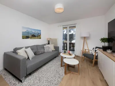 Ein Sitzbereich in der Unterkunft Apartment Chalet zur Höhe by Interhome