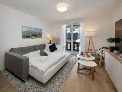 Ein Sitzbereich in der Unterkunft Apartment Chalet zur Höhe by Interhome
