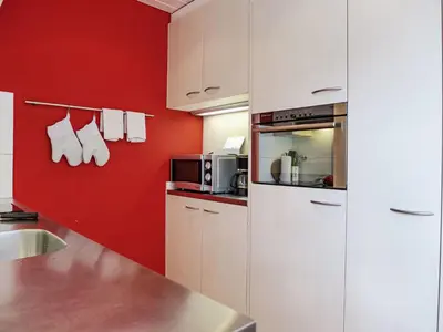Küche/Küchenzeile in der Unterkunft Apartment Chalet Wyssefluh by Interhome