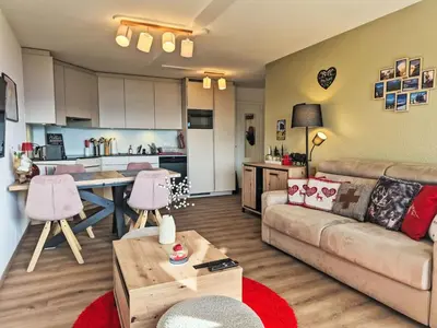 Küche/Küchenzeile in der Unterkunft Apartment Les Essampilles 25 by Interhome