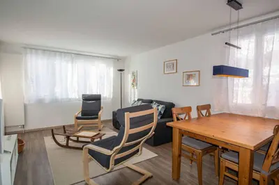 Ein Sitzbereich in der Unterkunft Chalet Azeno EG