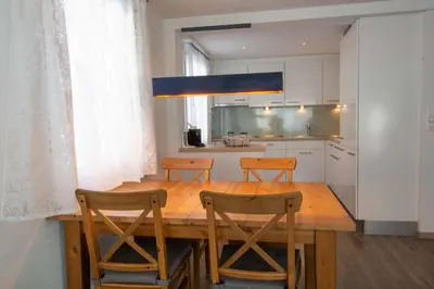 Küche/Küchenzeile in der Unterkunft Chalet Azeno EG