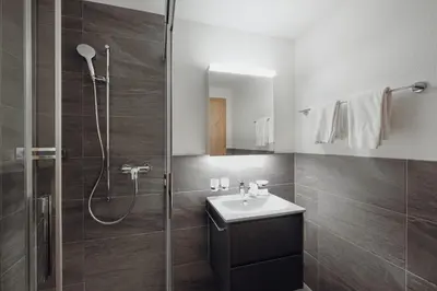 Ein Badezimmer in der Unterkunft Châlet Bärgfride