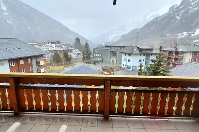 Ein allgemeiner Bergblick oder ein Berglick von der Ferienwohnung aus